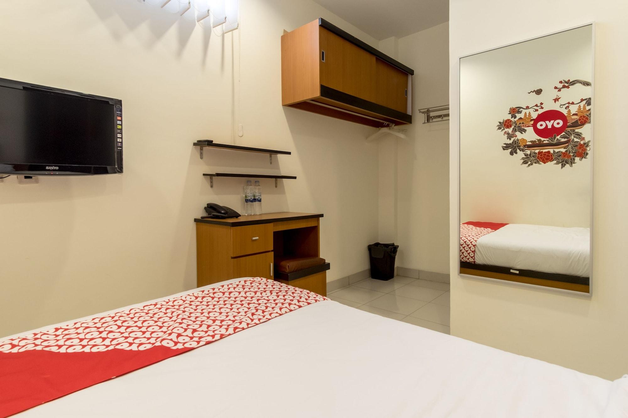 Oyo 294 Andrea Residence Syariah Medan Dış mekan fotoğraf