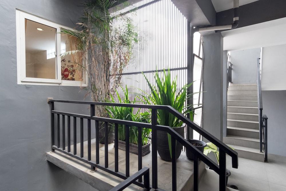 Oyo 294 Andrea Residence Syariah Medan Dış mekan fotoğraf