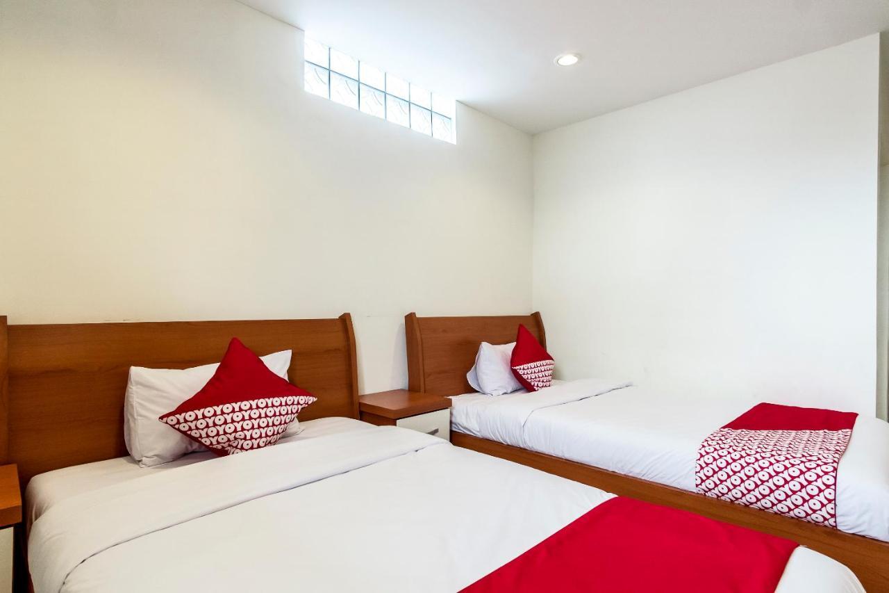 Oyo 294 Andrea Residence Syariah Medan Dış mekan fotoğraf