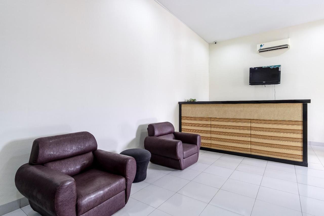 Oyo 294 Andrea Residence Syariah Medan Dış mekan fotoğraf